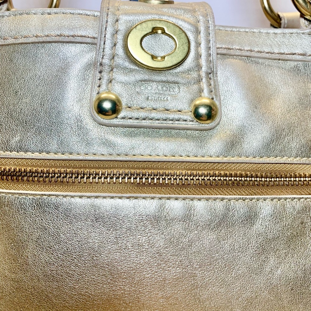Coach ‘09 Lily Legacy 65th Anniv.. Ltd Ed. Metallic Gold Leather Tote & wallet - Picture 9 of 17